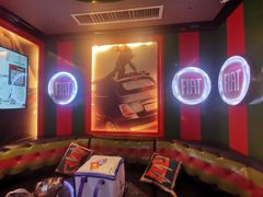-UK派对KTV(日月广场店)