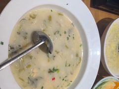 -严记小天府酸菜鱼(西四路店)