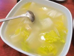 白菜豆腐汤-聚首堂·特色小吃·肘子(什刹海德胜门店)