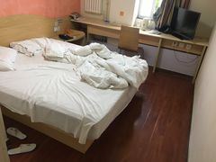 -7天酒店·北京学院路六道口地铁站店