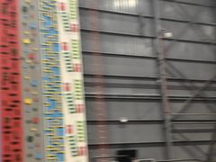 -极限PLAY运动娱乐新世界·团建派对潮玩休闲馆·室内蹦极高空游乐园