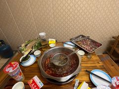 -金鼎雪山牦牛杂火锅(理县总店)