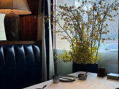 -八府香鸭·啫啫煲(华山路店)