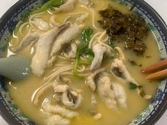 -明呈黄鱼面馆(斜土路店)