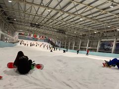 -乔波室内滑雪场