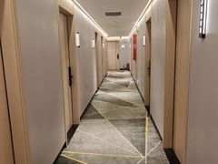 -网鱼电竞酒店(深圳福田石厦地铁站店)