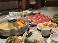 -左庭右院鲜牛肉火锅(浦江欢乐颂店)