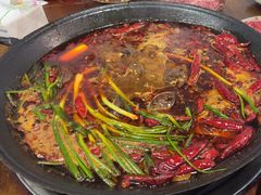 -黄潇洒老火锅(九眼桥宏济巷店)
