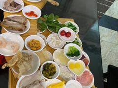 -火烧房子菊花米线(兴盛路店)