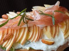 -O'eat Blossom&Pelican(深圳首店)