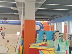 -悦动体能篮球羽毛球网球(三里河店)