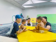 -龙格亲子游泳·水育早教运动中心(绿城店)