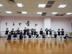 -小荧星艺校(大宁分校)