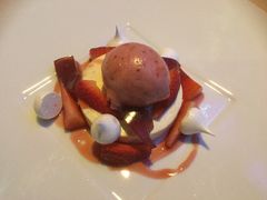 餐后甜点-迪拜帆船酒店海底餐厅