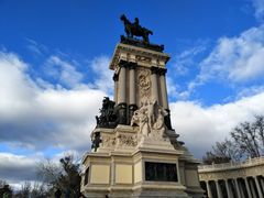 -阿方索十二世纪念碑