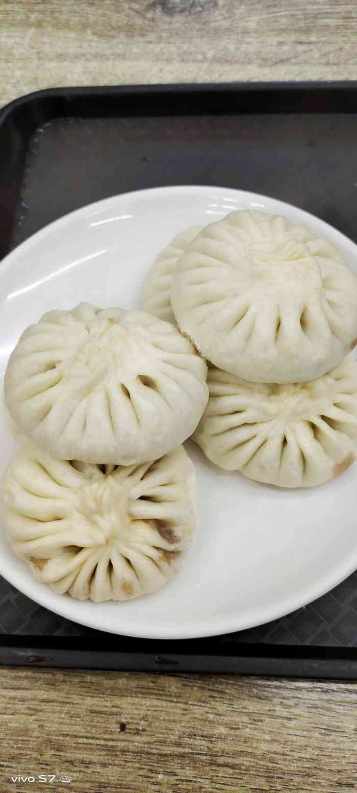 老幼乐包子铺(食品街店)-"天津本地人的游记推荐的,到天津第一站就来.