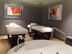 -Let’s Relax Spa(Terminal 21 Asok)