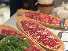 -左庭右院鲜牛肉火锅(金山万达店)