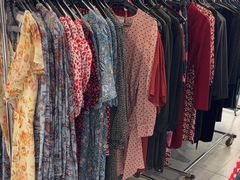 -Max Mara(王府井奥莱·香江小镇店)