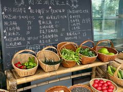 -品鲜村农家菜·阳澄湖大闸蟹(总店)