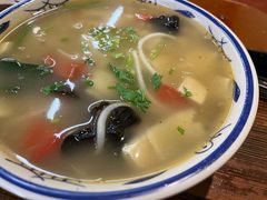 羊肉汤面片-连手特色烤串