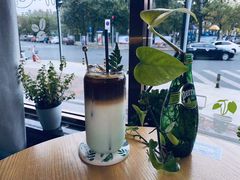 -ZING COFFEE 镜咖啡