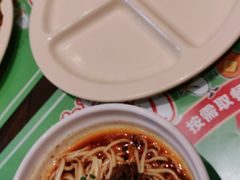 -成都诺亚8号酒店