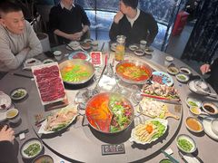-伴山牛贵州黄牛肉火锅·苗疆非遗艺术餐厅(上海首店)