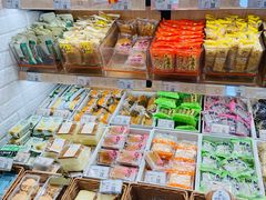 -来伊份(燕山路二店)