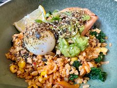 烟熏鲑鱼配辣泡菜炒饭-gaga(深圳南山益田假日广场店)