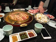 -猪啊牛呀羊啊铜盘烤肉(正大广场店)