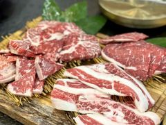 -臻牛烤肉