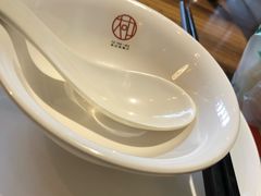 -新大咀港式茶餐厅(宝山万达店)