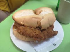 猪扒包-胜利茶餐室