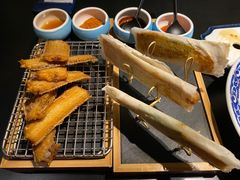 干炸带鱼-老头儿真传-老头儿油爆虾·1987杭州烟火味(湖滨银泰in77D区店)