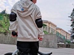 -八爪矩阵极限运动馆·儿童平衡车·感统训练(南海子公园校区)