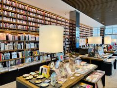 -茑屋书店(天目里店)