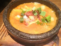 -云海肴·汽锅鸡·云南菜(天山百盛优客店)