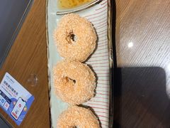 炸虾饼配泰国梅子酱-帕蓝·暹罗料理(大学路店)