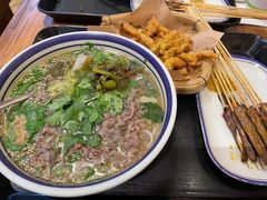 -云阿蛮云南生烫牛肉米线(奉贤路店)