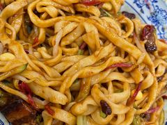 老北京炸酱面-门框胡同百年卤煮(新街口店)