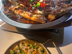 -鸣记脆皮烤鱼·海鲜烤鱼(三八广场店)