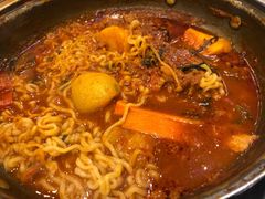 -喇喇排骨火锅·传统韩式脊骨汤(望京西园总店)