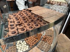 -Laderach 莱德拉(上海环贸iapm店)