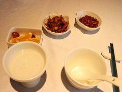 餐具摆设-尘香•传统川菜(创汇首座店)