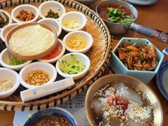 -包整·丝娃娃(一览甲秀楼风景店)