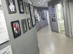-粤港芭莎美容美发化妆学校