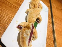 玫瑰鲜花饼-云海肴·汽锅鸡·云南菜(高德置地店)