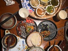 -包整·丝娃娃(甲秀楼景观店)