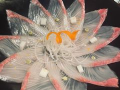 鲥鱼薄切-Tsuru鹤日本料理(静安香格里拉店)